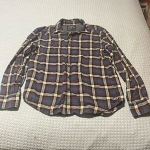 American Eagle Outfitters Plaid shirt. Pre-owned Boys Large